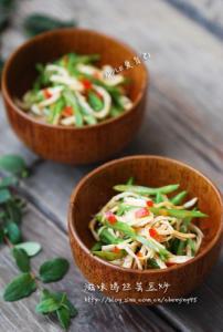 喻家厨房私房菜 80后MM厨房新手?必备10道私房菜?(3)