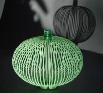 废旧塑料瓶创意制作 创意生活：废旧塑料瓶的艺术，动起你的手来！