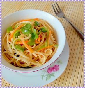 芝麻酱凉拌面的做法 芝麻酱凉拌面条的做法