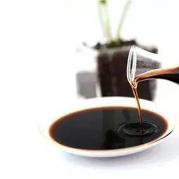 重庆皮肤医院脱发专家 脱发多用陈醋洗 专家称不要神化陈醋