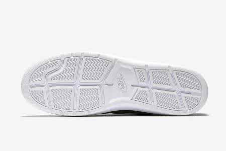 针织线光脚无鞋底凉鞋 “鞋底无尖”之谜