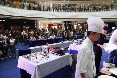 温州废油处理 温州突查餐饮企业 溢香厅等废油被非法回收