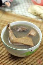 勒茨菇的作用及功效 土茯苓汤 勒茨菇土茯苓汤的做法,勒茨菇土茯苓汤怎么做好吃,勒茨菇土茯苓汤的家常做法
