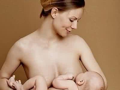 新生儿夜间喂奶时间表 关于夜间喂奶的5大常见问题