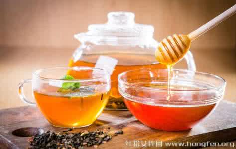 常喝蜂蜜水有什么好处 常喝蜂蜜水的5个好处
