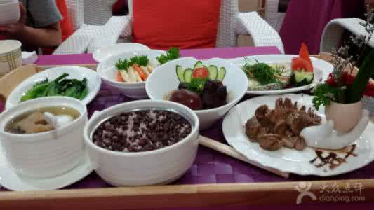 产妇鸽子汤的做法 产妇吃鸽子汤的做法 产妇能吃圣女果吗?产妇吃圣女果的做法