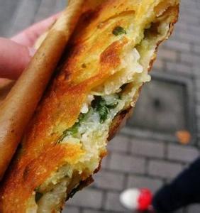 阿大葱油饼真的好吃吗 阿大葱油饼真的好吃吗 哪些人不适合吃油饼？油饼的副作用有哪些