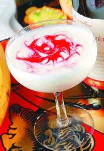 纯甄酸奶的好处和营养 老酸奶PK普通酸奶 哪个营养好