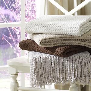 钩编桌布 【家居钩编】值得一看的桌布编织