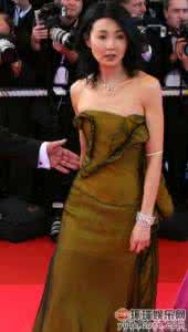 勾魂眼 美艳女神用勾魂眼媚惑情郎瞬间