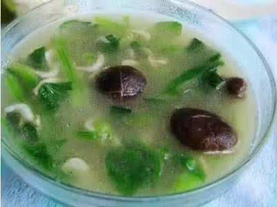 腹胀水肿 女人每天喝， 40岁像18岁身材， 腹胀水肿消失了！