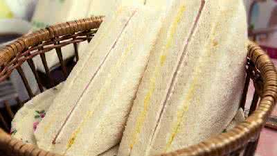 香港电影 中毒 香港再现13人疑食“洪瑞珍”中毒 追查感染源头