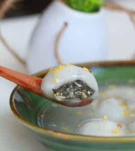松仁黑芝麻粥功效 芝麻松仁汤圆
