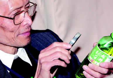 co2腐蚀机理 科学家研究co2浓度 科学家找到绿茶降低胆固醇浓度机理