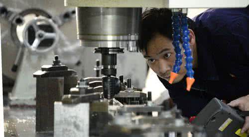 核磁共振斑片状高信号 岩石核磁共振信号噪声估计与含水量测量实验