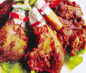 东北酱骨头的制作配方 东北酱骨头配方及几道流行排骨菜