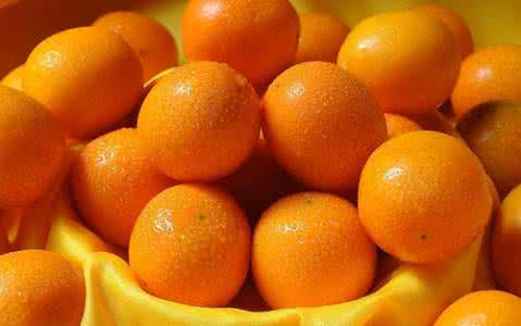 金桔的功效与作用 金桔的作用 金桔的功效和作用 吃金桔要小心