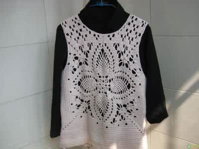 祖母方块钩针拼花花样 这款钩针拼花长款连衣裙的花样很美！|钩针花样图解