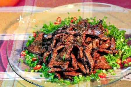 猪肝怎样煮又滑又嫩呢 猪肝爽滑新嫩的秘密——滑油酱香猪肝