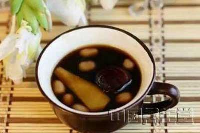 醋泡姜一年了还能吃吗 醋泡姜年轻人能吃吗?要记住醋泡姜一年只能三季吃