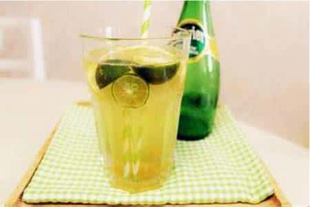 防止喝酒喝多吃什么好 酒喝多吃什么好？