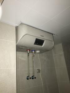 吊顶半包热水器图解法 吊顶半包热水器图解法 吊顶半包热水器利弊