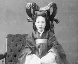 袁世凯 朝鲜族小妾 袁世凯的朝鲜小妾美貌无比 因没有缠足而得不到宠爱