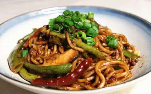扁豆焖面的家常做法 二伏吃面--家常扁豆焖面
