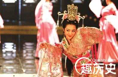 曹植与甄宓 甄宓怎么读 甄宓与曹植之间是什么关系？