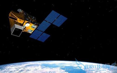 法国啄木鸟超级艳星 法国超级间谍卫星出山