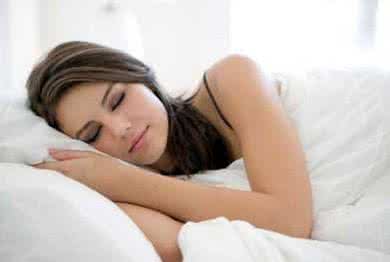 睡眠不够 睡眠不够 睡眠不够应该怎么补觉？