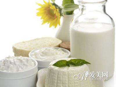 润肠通便特效食谱 牛奶润肠食谱 补气血治失眠