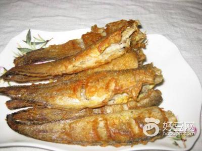 油炸凤尾鱼 油炸凤尾鱼 夫妻销售废弃烤鸭油给商贩油炸凤尾鱼 均获刑