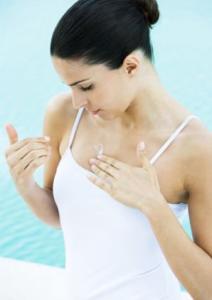 雅诗兰黛弹性紧实眼霜 塑形加美肤 练就紧实幼滑明星美乳