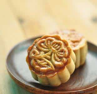 广式豆沙月饼的做法 广式豆沙月饼怎么做好吃