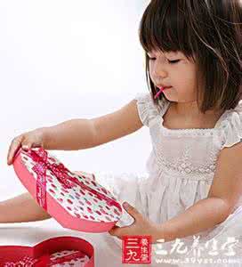 勤梳头的好处 勤梳头洗头有效预防秃顶