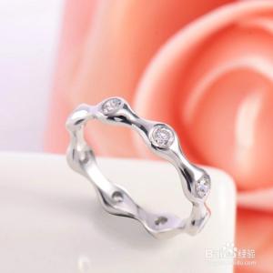 银饰宣传杀菌作用 银饰保养常戴可杀菌止惊有利于健康