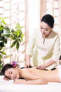 艾灸哪个部位最补阳气 搓、拍、捏、灸提升阳气，从背开始