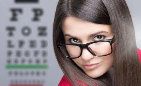 如何改善视力 改善视力 上班族如何让自己的视力更好
