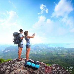 晚上爬山能减肥吗 爬山的好处 这样爬山能减肥