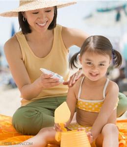 宝宝晒伤 夏季宝宝晒伤治疗小秘诀