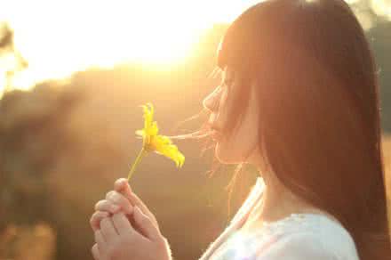 双鱼女让男人念念不忘 让女人念念不忘的是感情，让男人念念不忘的是感觉。感情随着时间沉淀，感觉随着时间消失