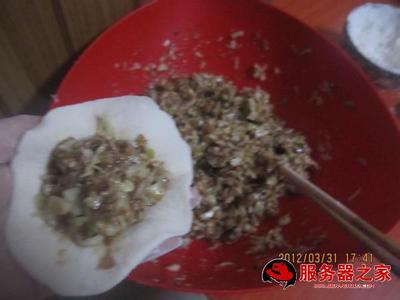 一碗擀面皮做出大事业 在家也能做出-打出肉馅抱团 面皮像糊的 视频