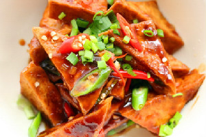 红烧豆腐的家常做法 香浓润口的红烧豆腐