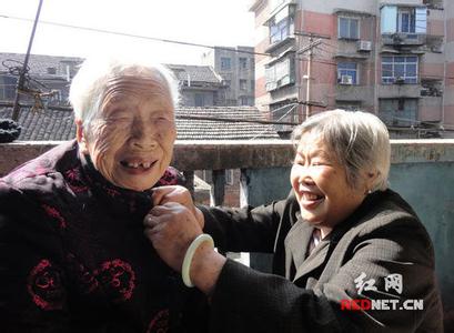 今年冬天会冷吗 冬天棉袄 今年冬天特别冷，而我的小棉袄被别人穿走了。