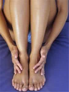 右胳膊麻木是什么征兆 大病将至的六大信号 胳膊腿麻木或是中风