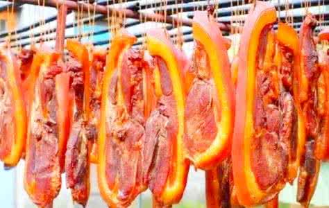 四川腊肉香肠批发 四川腊肉香肠批发 又到了晒腊肉灌香肠的季节，看完口水流了一地...
