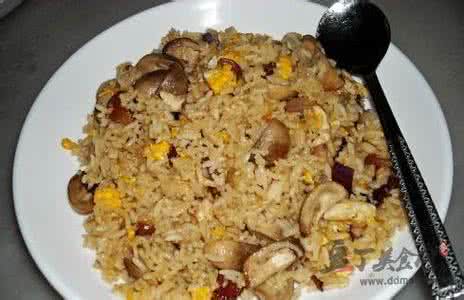 广式腊味炒饭 腊味草菇茄子炒饭