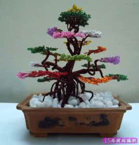 毛线钩盆栽花卉图解 钩出来的花卉盆栽图片,乍一看好逼真的样子|钩针作品秀