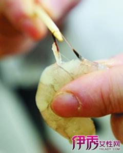 挑虾线的最佳方法 教你4个快速去虾线的方法